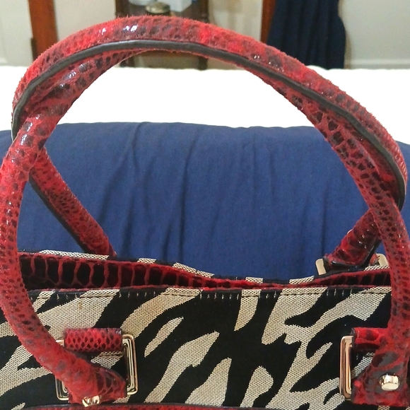 Anne Klein Tote Handbag - Picture 3 of 13